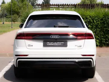 Audi Q8 50 TDI S Line_Quattro_Panoramic_Matrix