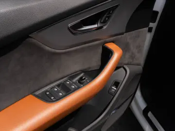 Audi Q8 50 TDI S Line_Quattro_Panoramic_Matrix