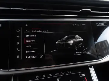 Audi Q8 50 TDI S Line_Quattro_Panoramic_Matrix