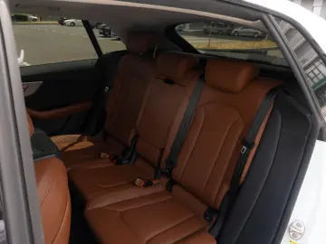 Audi Q8 50 TDI S Line_Quattro_Panoramic_Matrix