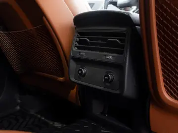 Audi Q8 50 TDI S Line_Quattro_Panoramic_Matrix