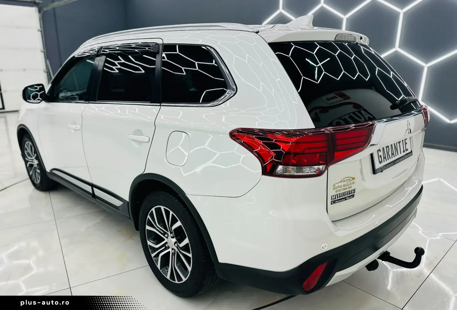 MITSUBISHI OUTLANDER 2017 2.2D E6 4x4 Garantie 12 Luni Rate