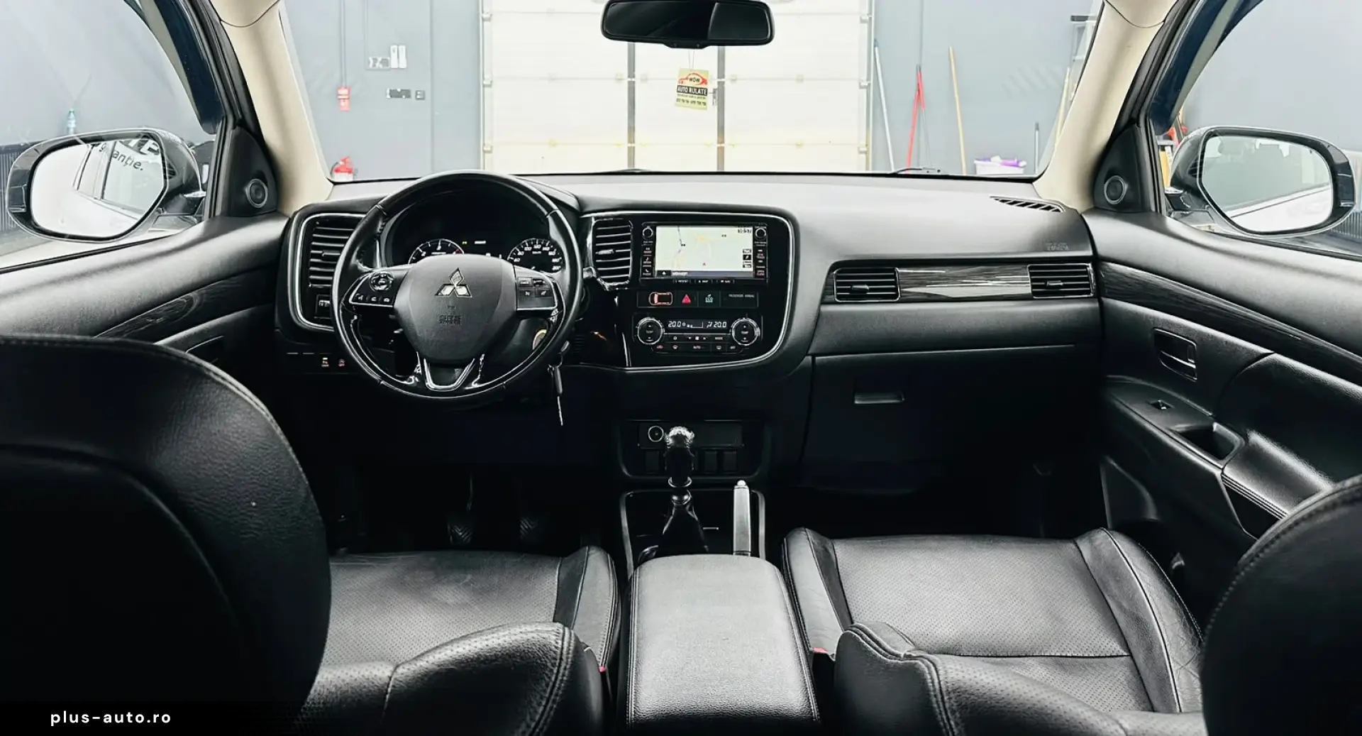 MITSUBISHI OUTLANDER 2017 2.2D E6 4x4 Garantie 12 Luni Rate