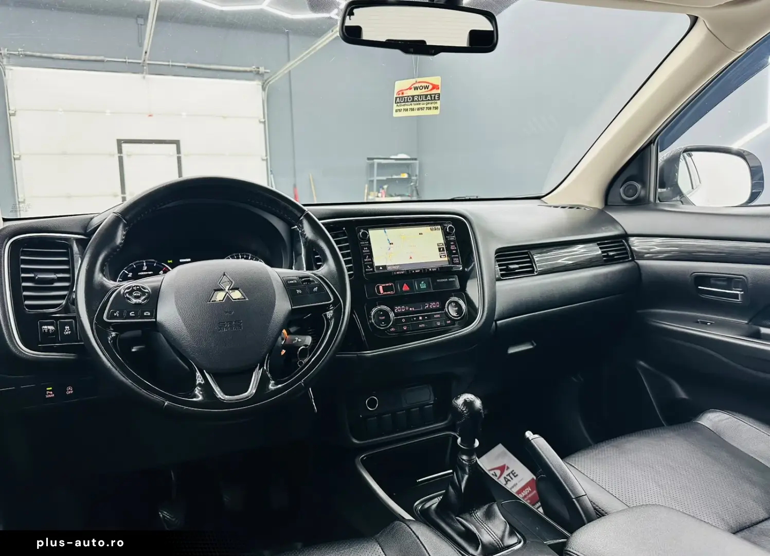 MITSUBISHI OUTLANDER 2017 2.2D E6 4x4 Garantie 12 Luni Rate