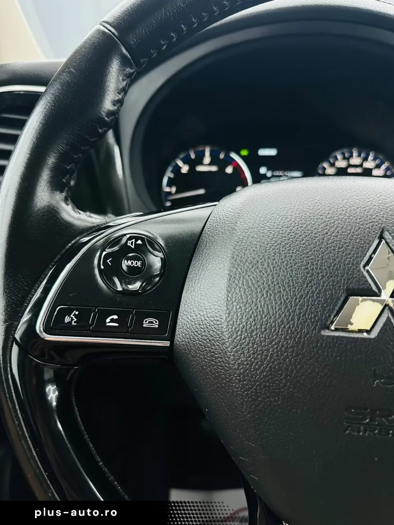 MITSUBISHI OUTLANDER 2017 2.2D E6 4x4 Garantie 12 Luni Rate
