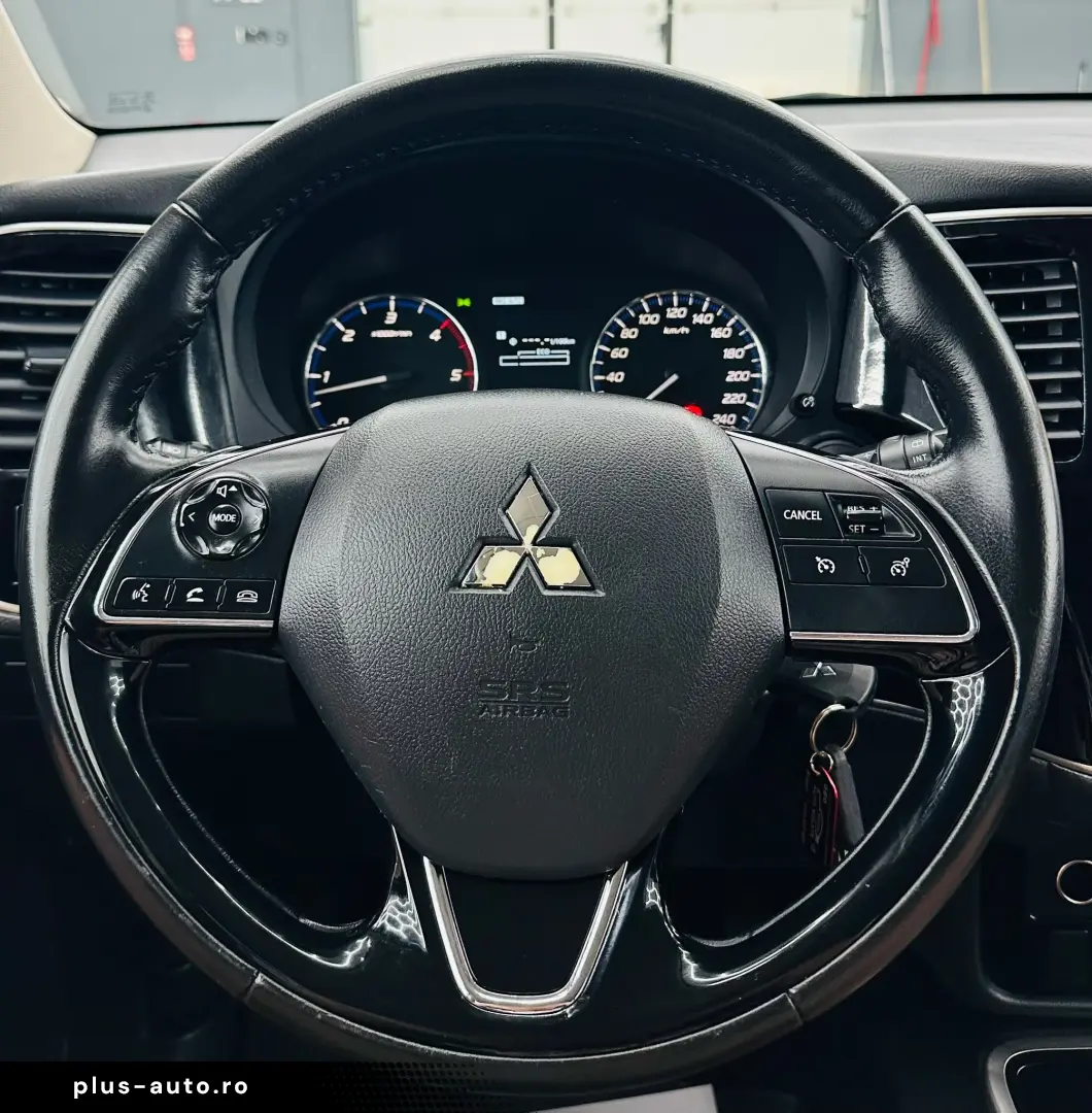 MITSUBISHI OUTLANDER 2017 2.2D E6 4x4 Garantie 12 Luni Rate