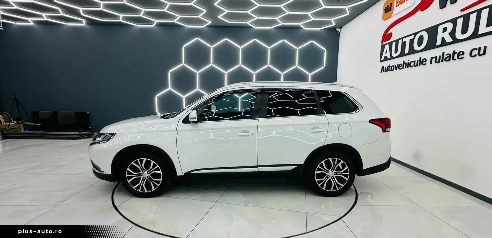 MITSUBISHI OUTLANDER 2017 2.2D E6 4x4 Garantie 12 Luni Rate
