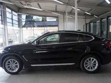 BMW X4 xDrive20d LED ACC R.Cam Gestik AHK