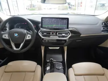 BMW X4 xDrive20d LED ACC R.Cam Gestik AHK