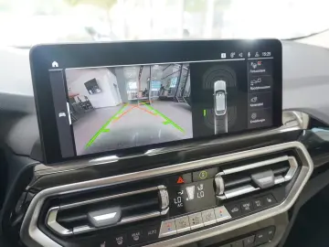 BMW X4 xDrive20d LED ACC R.Cam Gestik AHK