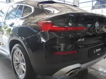 BMW X4 xDrive20d LED ACC R.Cam Gestik AHK