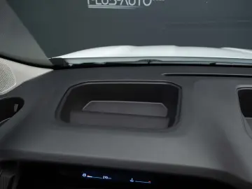 STOC BUCURESTI - RENAULT TRAFIC L2H1 - DETARAT