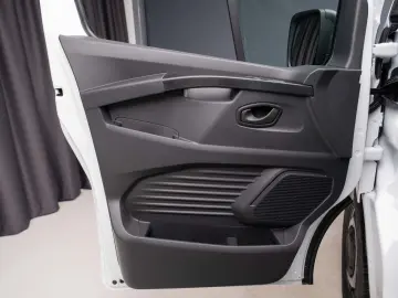 STOC BUCURESTI - RENAULT TRAFIC L2H1 - DETARAT