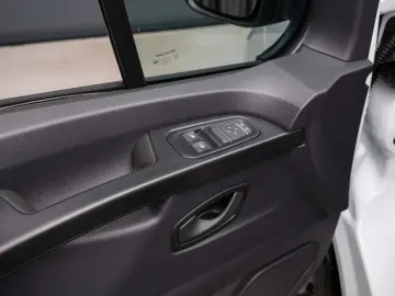 STOC BUCURESTI - RENAULT TRAFIC L2H1 - DETARAT