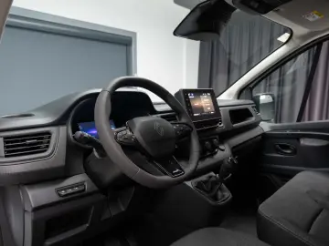 STOC BUCURESTI - RENAULT TRAFIC L2H1 - DETARAT