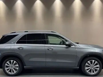 MERCEDES-BENZ GLE450 4Matic   1.HAND AIRMATIC 360  AHK 3 5T