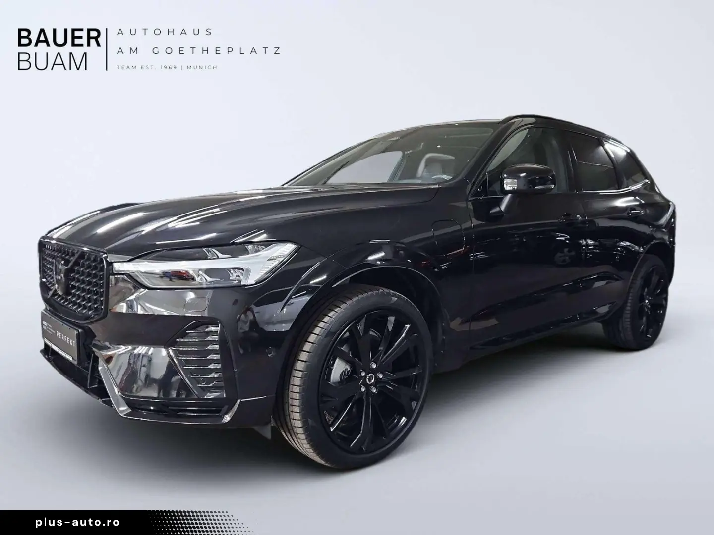 VOLVO XC60 Plus Black Edition Recharge Plug-In Hybrid