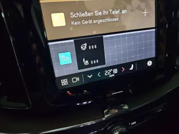 VOLVO XC60 Plus Black Edition Recharge Plug-In Hybrid