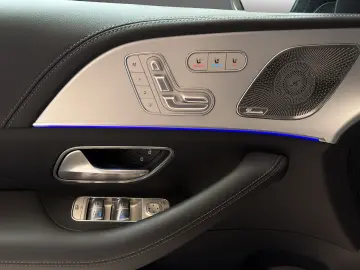 MERCEDES-BENZ GLE 300 d 4M AMG 360  AHK HUD Pano Airmatic 21