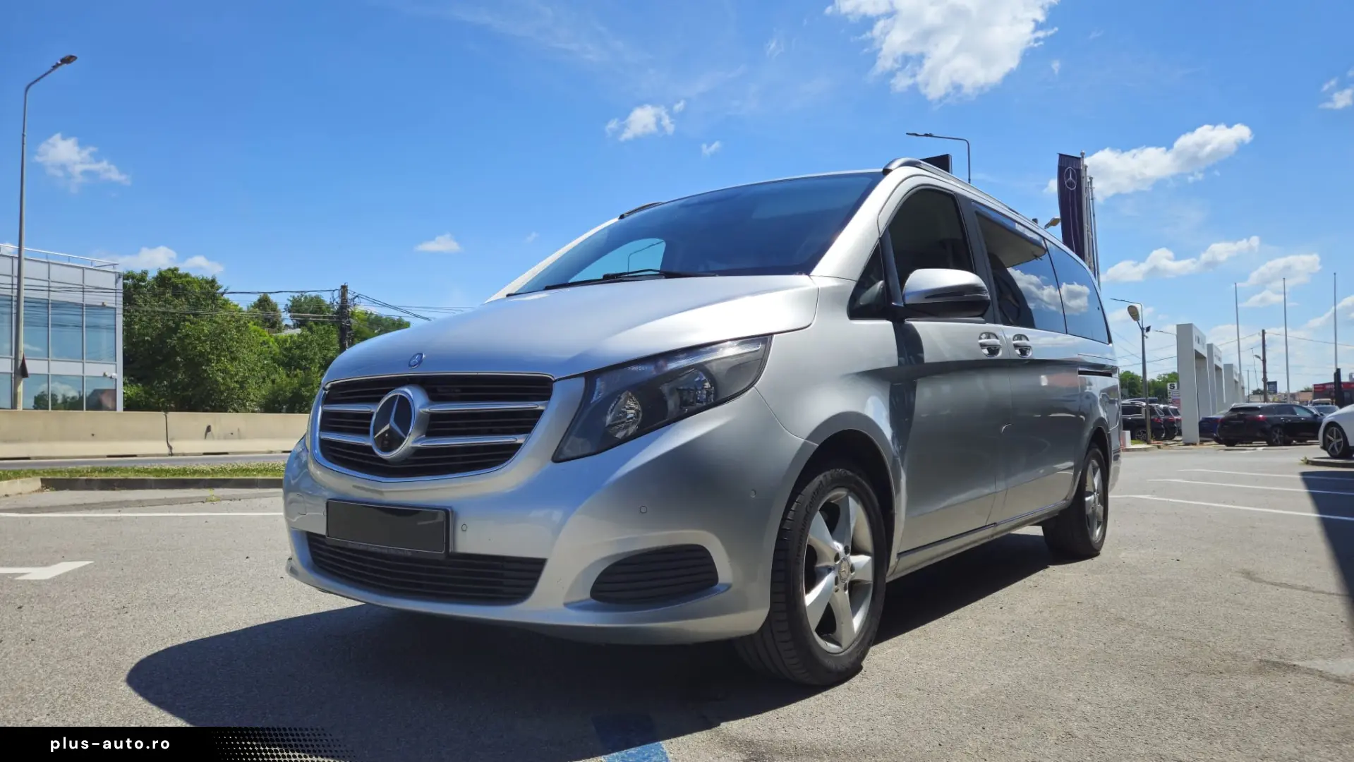 Mercedes-Benz V 250