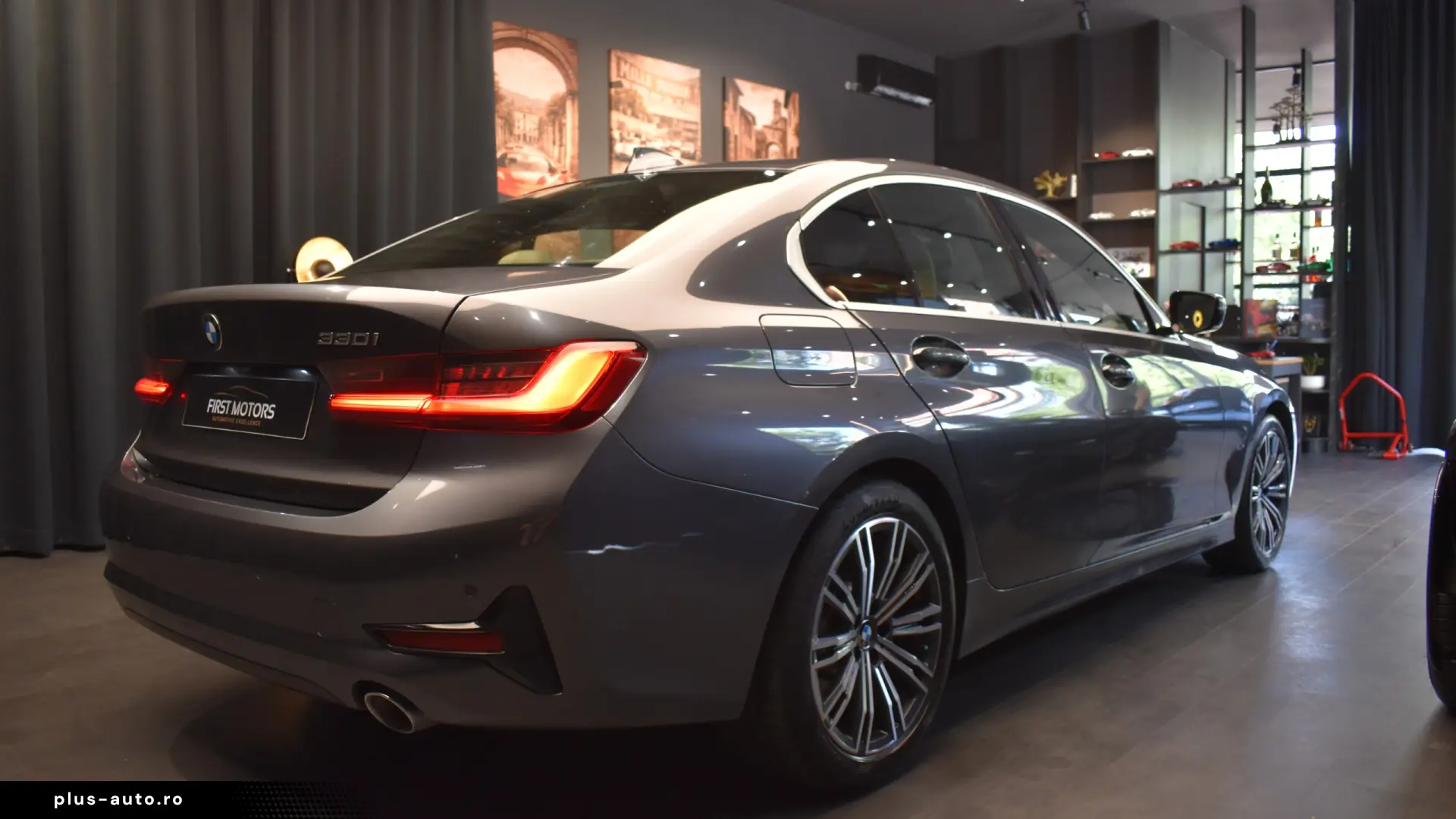 BMW Seria 3 330i Aut. Sport Line