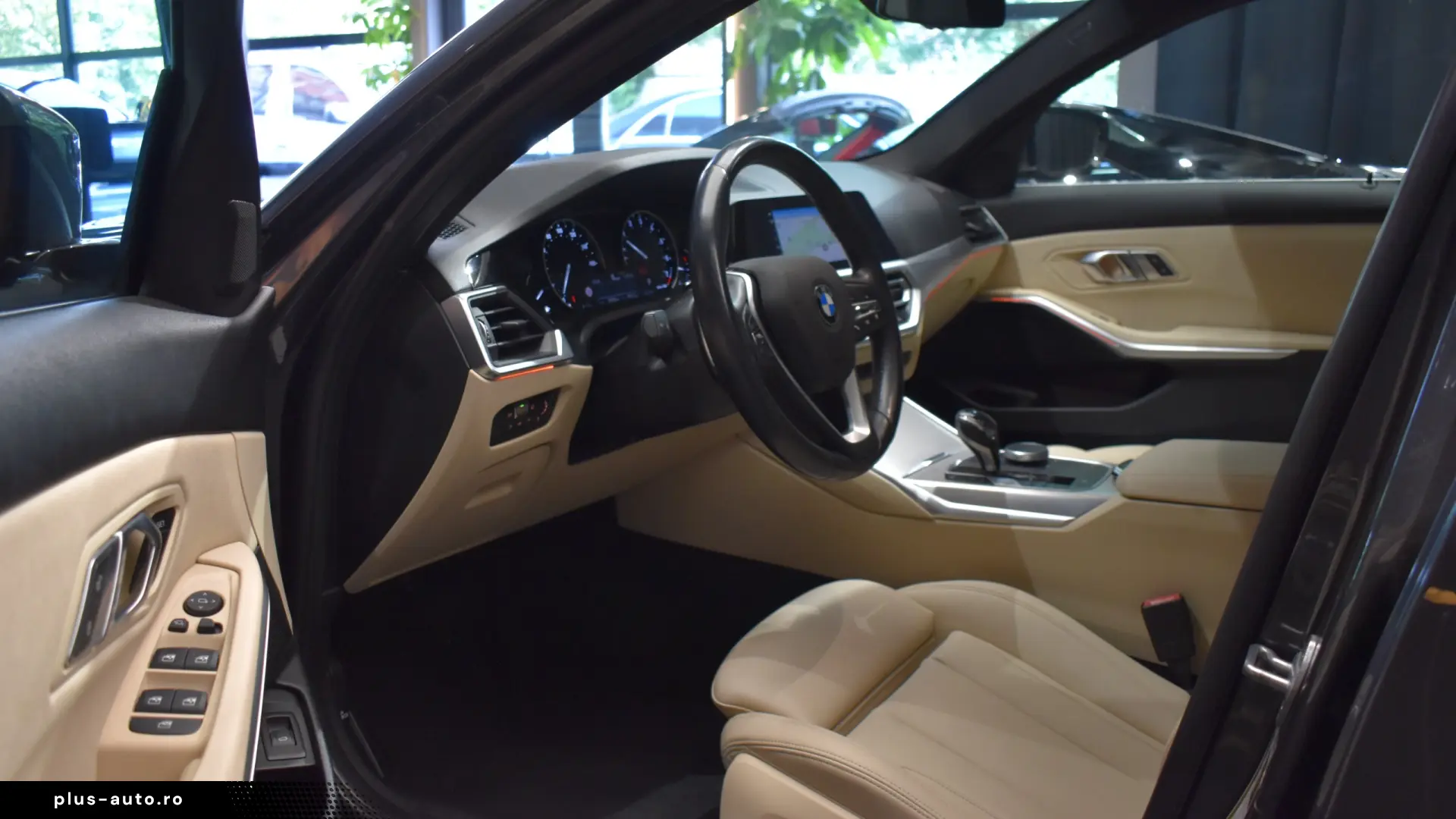 BMW Seria 3 330i Aut. Sport Line