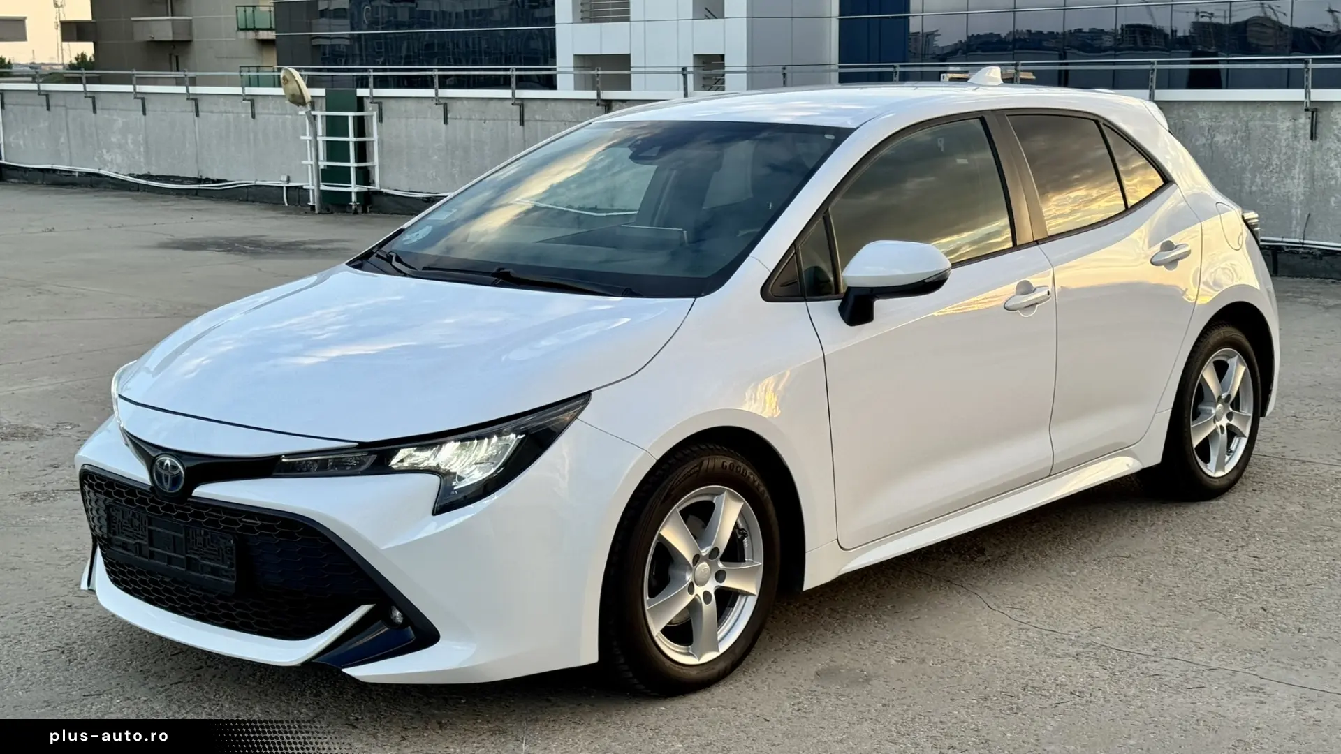 Toyota Corolla hybrid  Piele  Dotari Top  Stare Excelenta