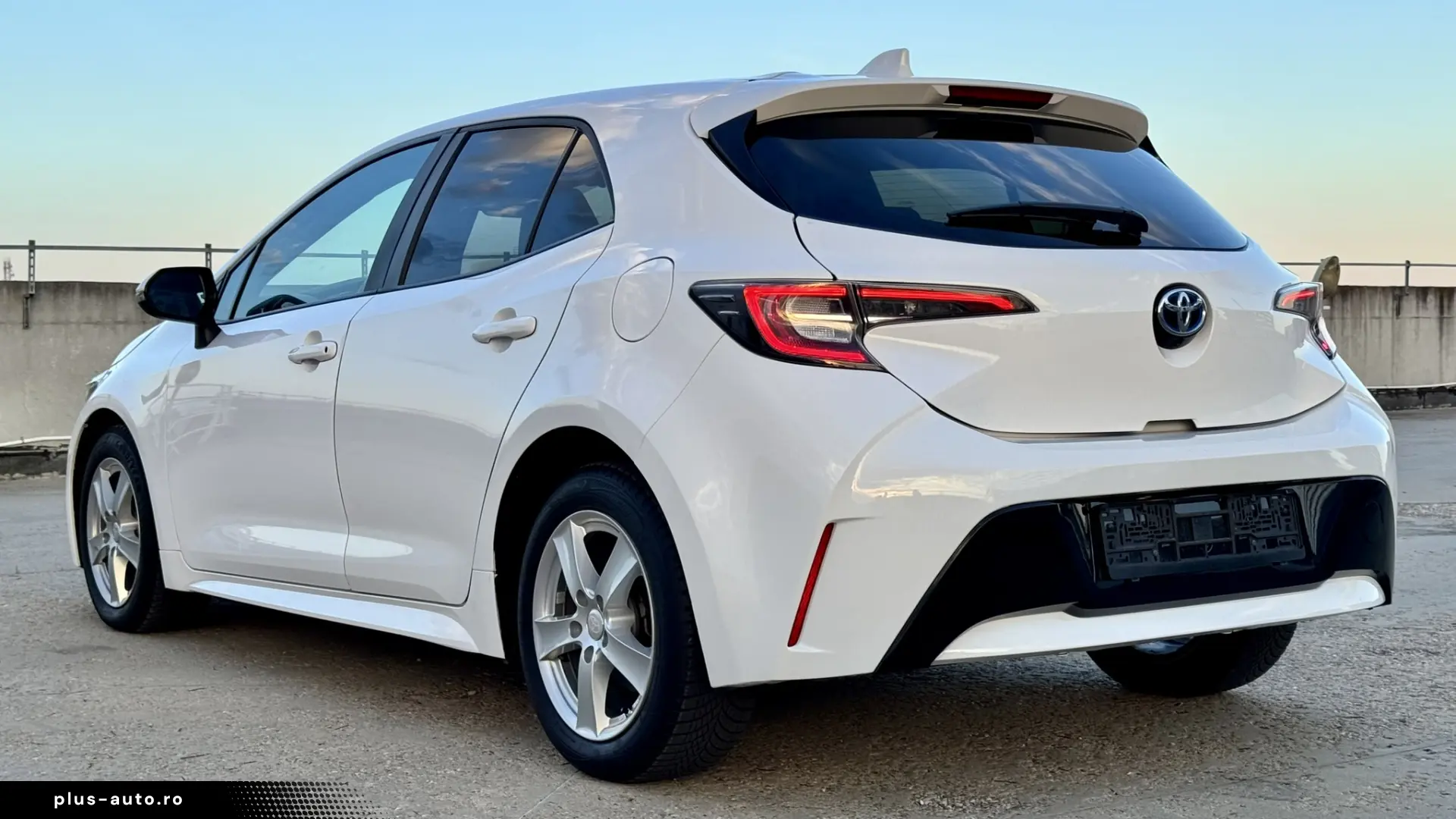Toyota Corolla hybrid  Piele  Dotari Top  Stare Excelenta