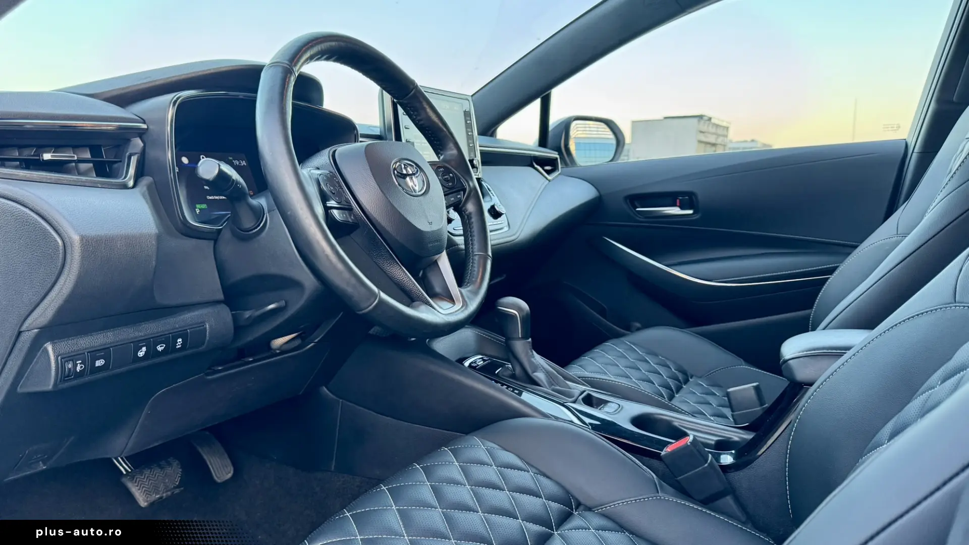 Toyota Corolla hybrid  Piele  Dotari Top  Stare Excelenta
