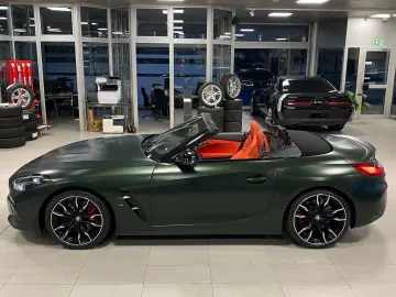 BMW Z4 M40i Cabrio H&K FROZEN DEEP GREEN LNP  78509€