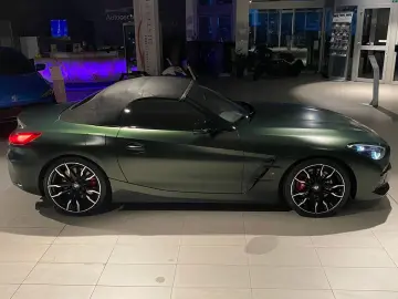 BMW Z4 M40i Cabrio H&K FROZEN DEEP GREEN LNP  78509€
