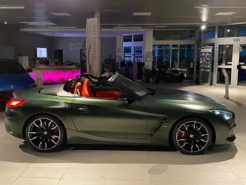 BMW Z4 M40i Cabrio H&K FROZEN DEEP GREEN LNP  78509€