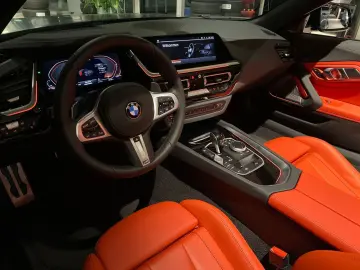 BMW Z4 M40i Cabrio H&K FROZEN DEEP GREEN LNP  78509€