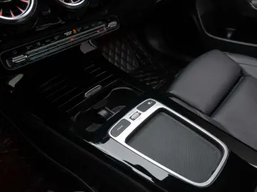 Mercedes-Benz CLA 35 AMG 4MATIC  Facelift