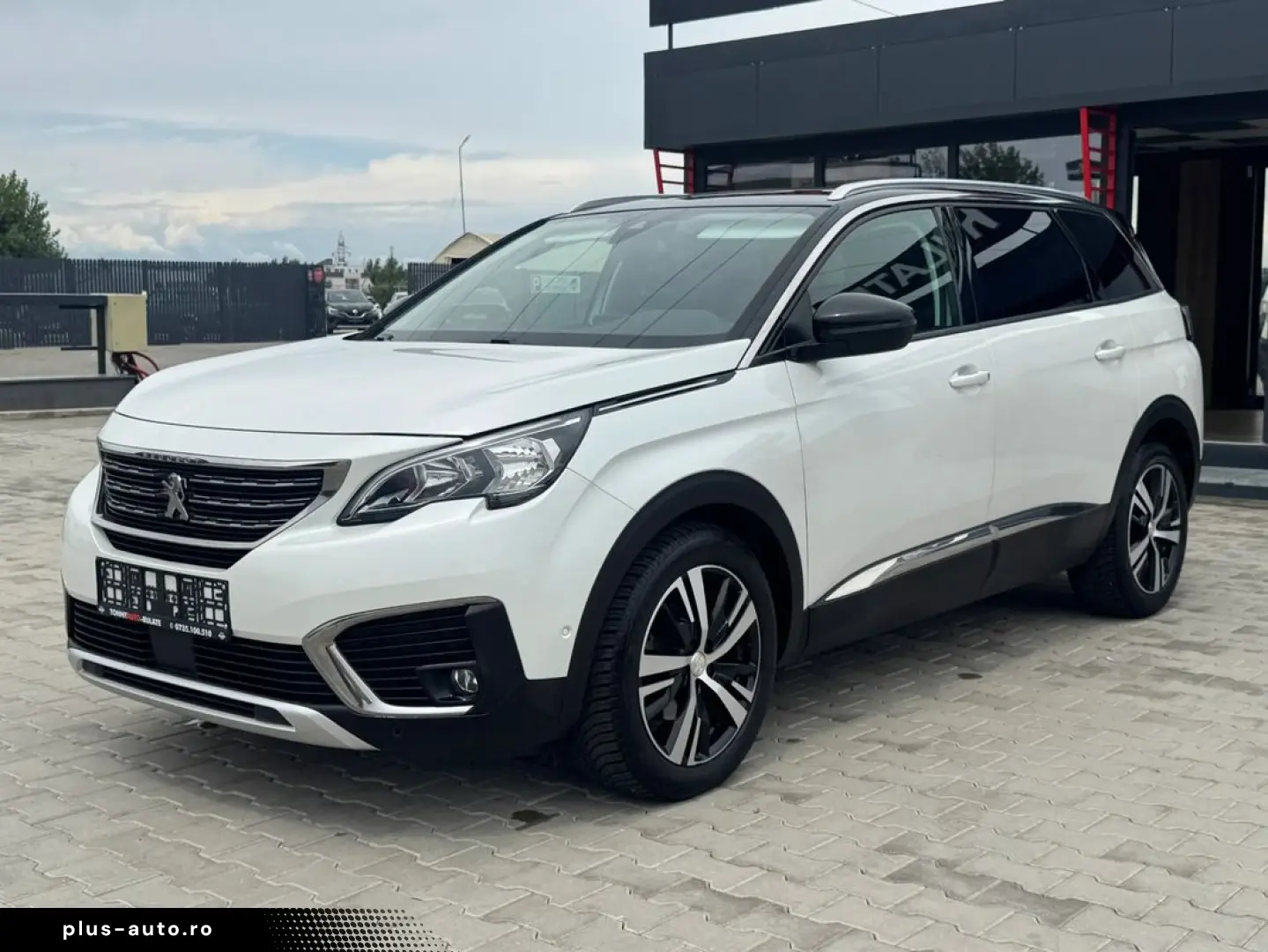 Peugeot 5008