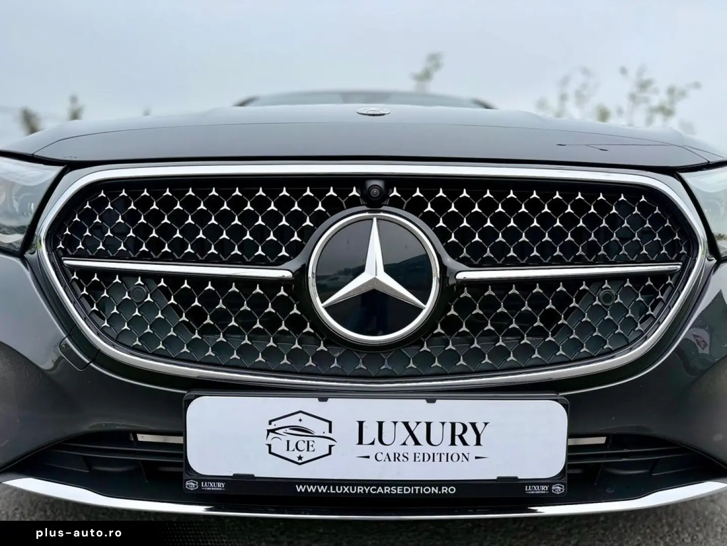Mercedes-Benz E