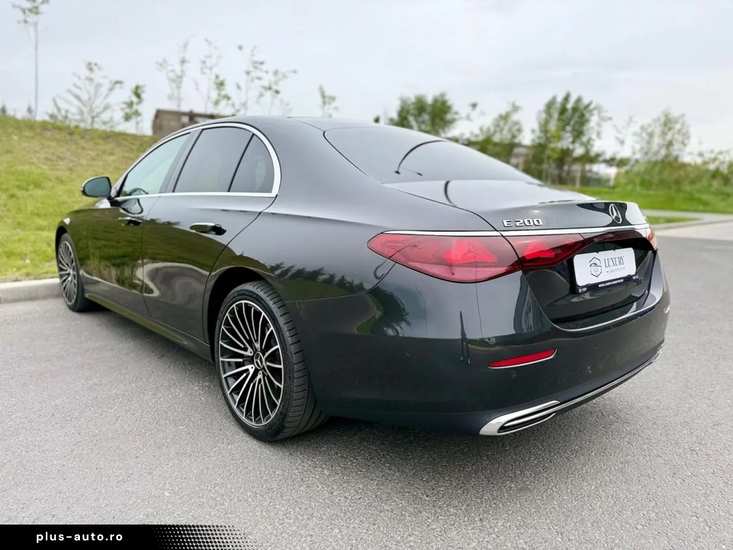 Mercedes-Benz E