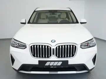 BMW X3 xDrive20d (Navi LED AHK HUD WLAN)
