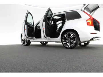 VOLVO XC90 Recharge T8 AWD Ultimate Dark STANDHZ LED