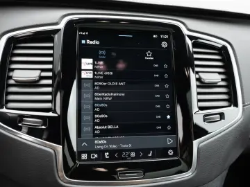 VOLVO XC90 Recharge T8 AWD Ultimate Dark STANDHZ LED