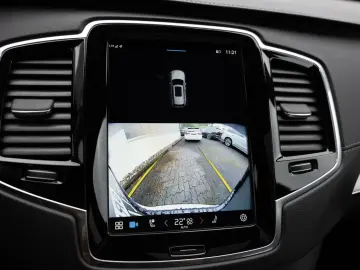VOLVO XC90 Recharge T8 AWD Ultimate Dark STANDHZ LED