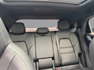 PORSCHE Cayenne Coupe E-Hybrid