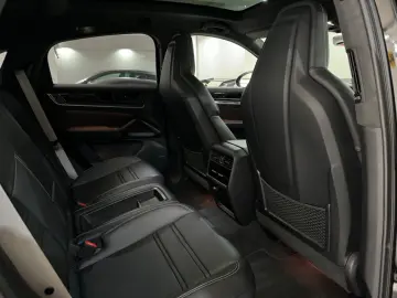 PORSCHE Cayenne Coupe S V8 BOSE PASM Head-Up