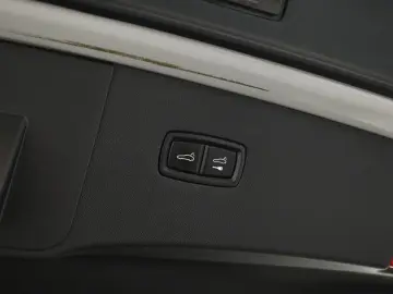 PORSCHE Cayenne Coupé Sport Inno Key 360 Sportabgas 22