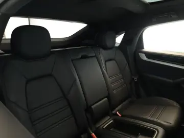 PORSCHE Cayenne Coupé Sport Inno Key 360 Sportabgas 22