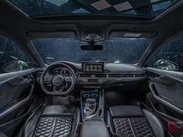 AUDI RS5 Dynamic  Pano RS-Design B&O3D Carbon Massage