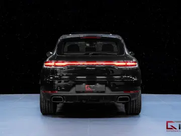 PORSCHE Macan Nordic PDK Pano 21  RS Spyder Steer