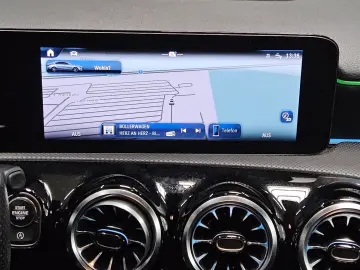 MERCEDES-BENZ A 200 Lim. d AMG LED Memory MBUX AR