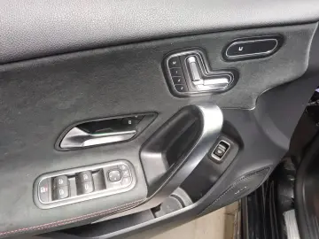 MERCEDES-BENZ A 200 Lim. d AMG LED Memory MBUX AR