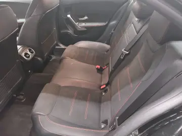 MERCEDES-BENZ A 200 Lim. d AMG LED Memory MBUX AR